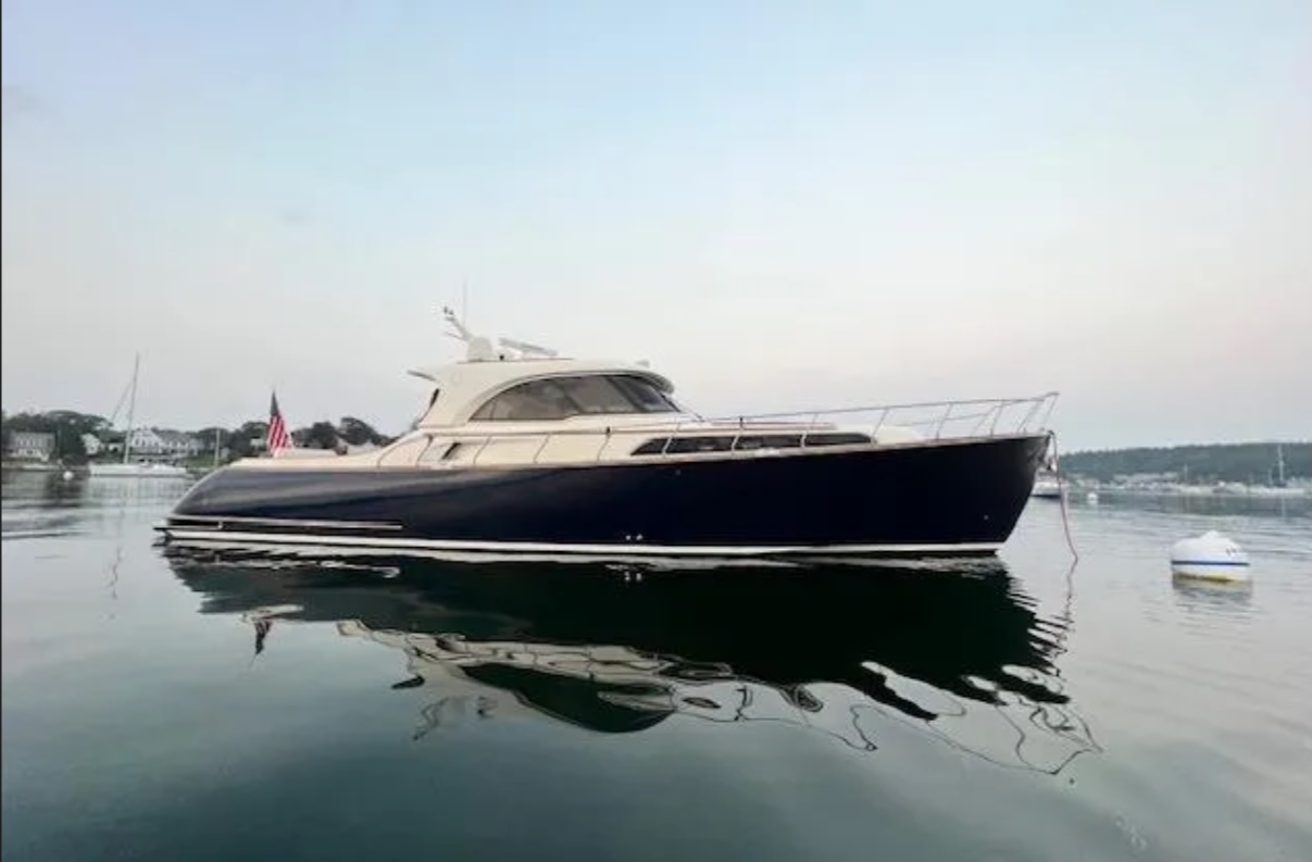 2006 Mochi Craft 51 Dolphin 3